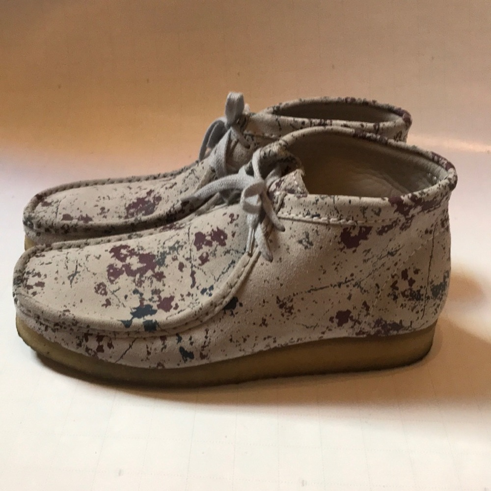 Clark’s wallaby’s (splattered stone)